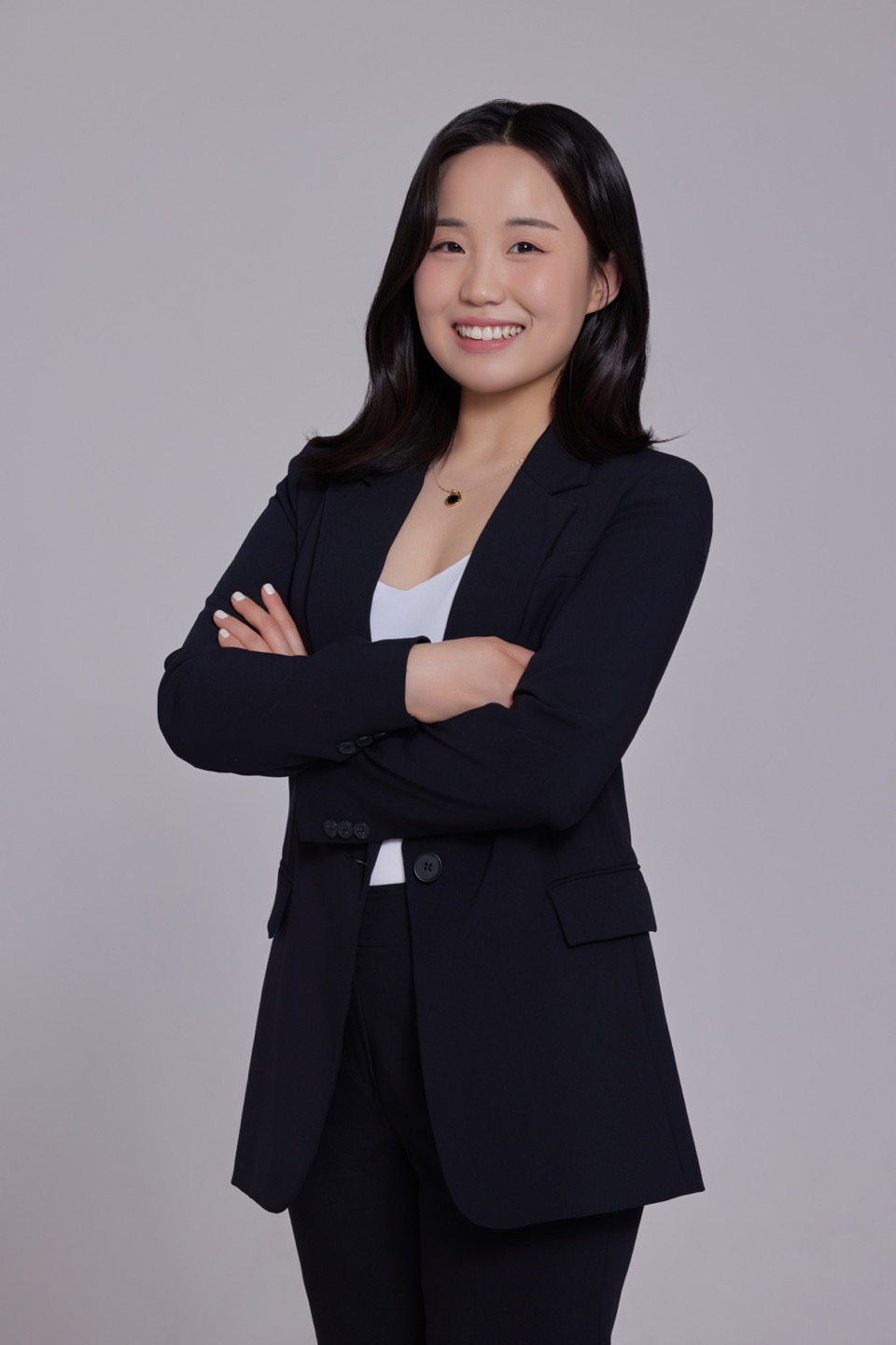 Lynn Shin, Sales Representative
